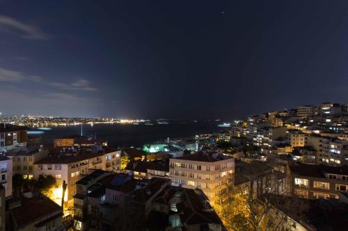 Nespecifikovaný výhled na destinaci Istanbul nebo výhled na město při pohledu z aparthotelu