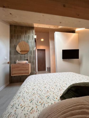 Postel nebo postele na pokoji v ubytování Le Mélèze, chaleureux appartement 4pers près de Genève & Annecy