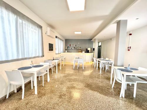 Gallery image of Hotel The Sea - 3 minuti dalla spiaggia in Rimini