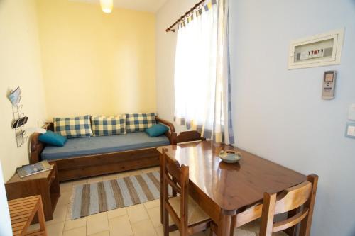 Gallery image of Kalypso Studios & Apartments in Karavomylos