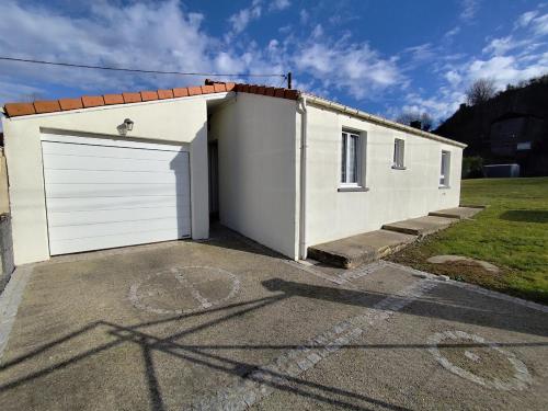 La Maison des Rosiers