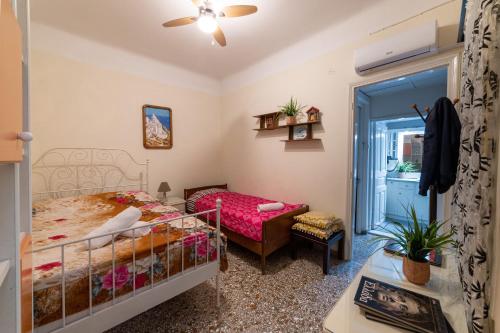 Acropolis Crib Spot