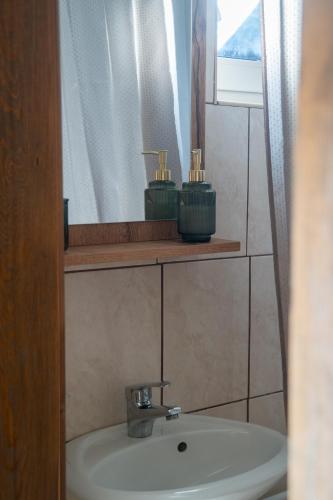 Bilik mandi di Vila Grand Mitrovac