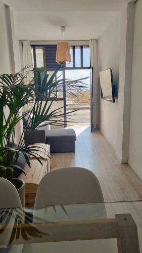 Μια τηλεόραση ή/και κέντρο ψυχαγωγίας στο Vistabella - Las Vistas Beach, Los Cristianos