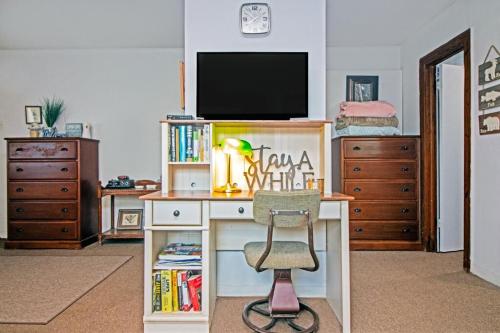 Imagen de la galería de Harveys House - STUDIO Attached Apartment - Fort Gibson lake area, en Fort Gibson