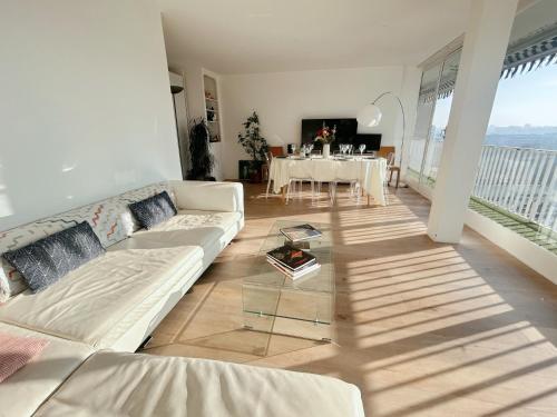 Apart 2 rooms SUNNY PARIS Close to metro