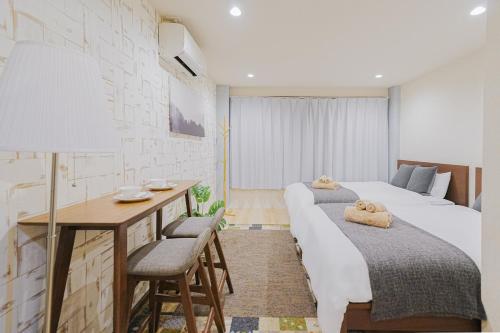 Hanazono NAMBA SOUTH 3-Story Apt