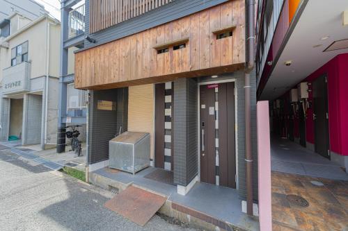 Hanazono NAMBA SOUTH 3-Story Apt