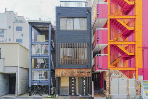 Hanazono NAMBA SOUTH 3-Story Apt