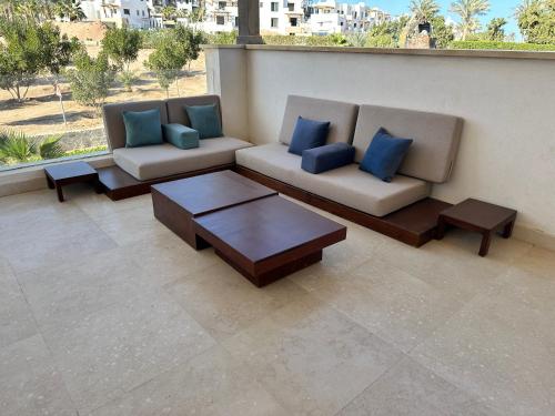 Χώρος καθιστικού στο El Gouna Cyan Villa with pool n lagoon by BFG Beit Fel Gouna