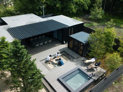 Bazén v ubytování saunea白州 nebo v jeho okolí