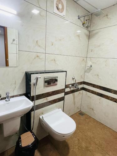 Un baño de Hilux Inn