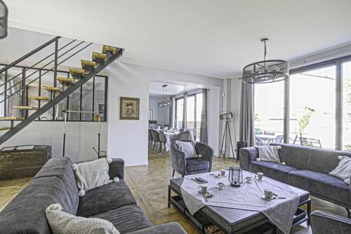 Villa d'exception au coeur de Deauville, Jardin & Cinéma privé