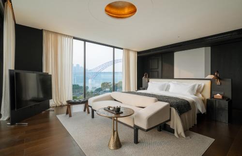 Postel nebo postele na pokoji v ubytování Chongqing Wuyu Shanxing Hotel