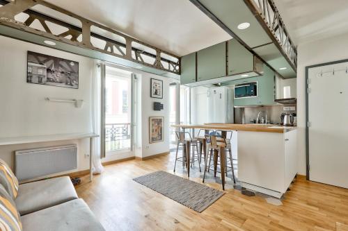 Photo de la galerie de l'établissement Lovely studio 5 mn walk to Laumière metro station, à Paris