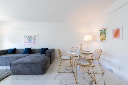 Spacious 2-Br Apartment in a Residence with Pool