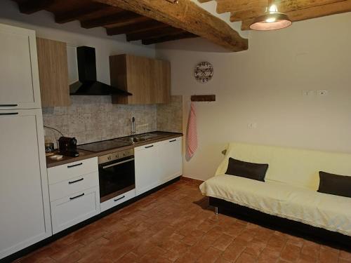 Kuchyň nebo kuchyňský kout v ubytování Al Budri Agriturismo