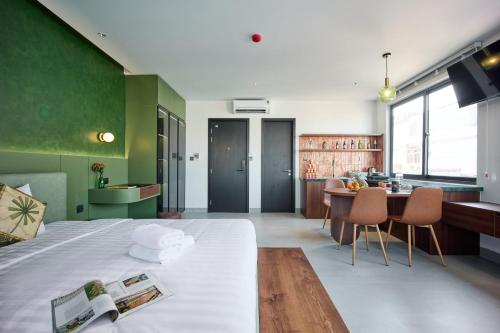 1995S Hostel