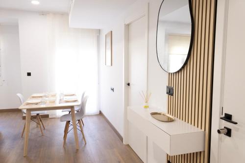 Φωτογραφία από το άλμπουμ του Apartamentos Yakka σε Yecla