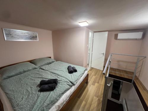 N49 Central Apartment