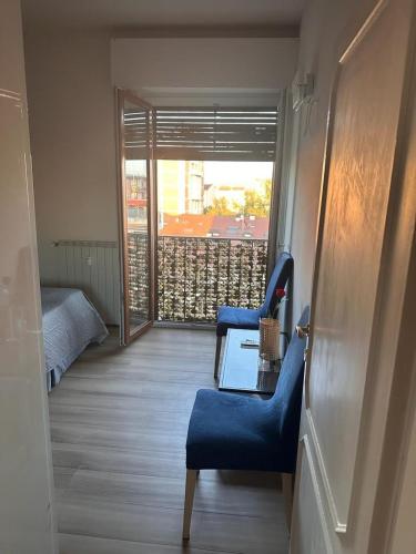 New, bright, cozy Florence apartment with view