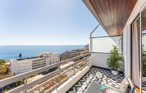 Island Time Studio with Sea View