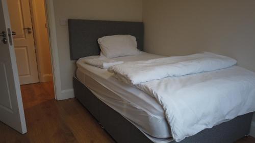 Postel nebo postele na pokoji v ubytování UNESCO Drogheda 3 Bed