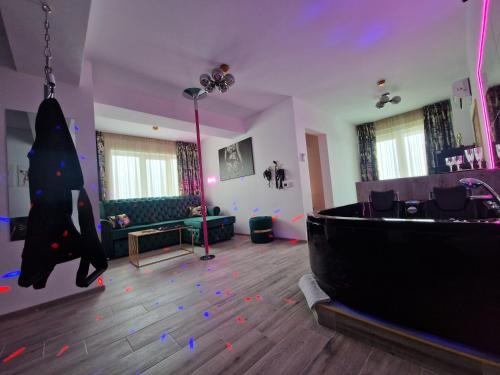 Fotografie z fotogalerie ubytování Fifty Shades of Grey v destinaci Mamaia Nord – Năvodari