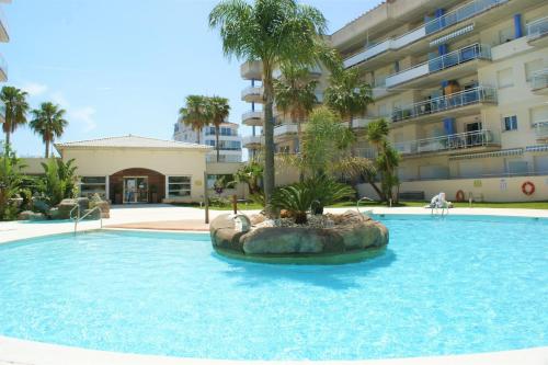 Apartamento en Complejo Residencial AV-24