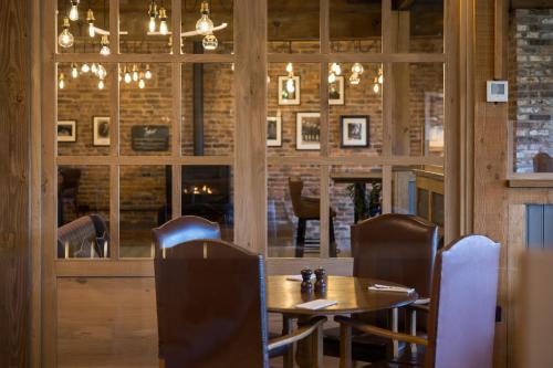 Sandburn Hall photo 42