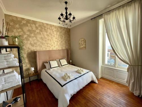 Photo de la galerie de l'établissement chambre Contemporaine - Château Maranne, à Parthenay