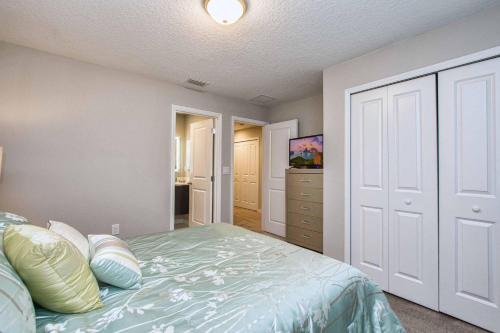 Beautiful 4BD home Themed Pool and Grill 4417 photo 27