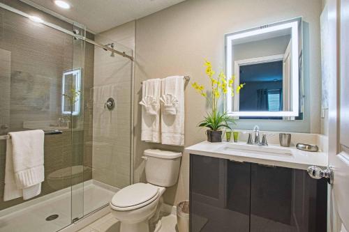 Beautiful 4BD home Themed Pool and Grill 4417 photo 28
