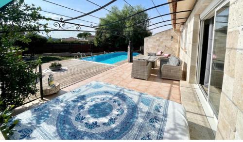 Villa 7 pers entre Cannes et St Tropez avec piscine au calme