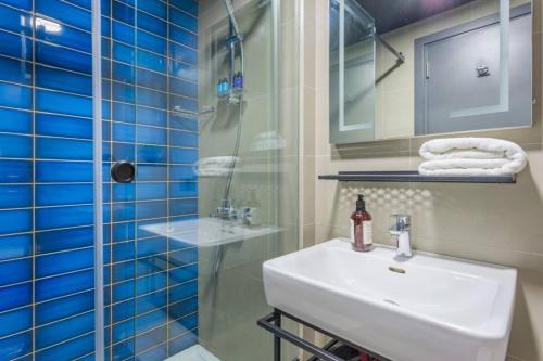 Un baño de Amine Apart-Hotel by Stayinn