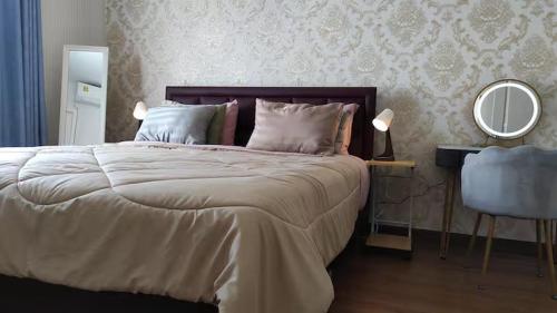 Postel nebo postele na pokoji v ubytování The Cozy Place 105 Private 3 beds 3 baths Lasalle Bangkok