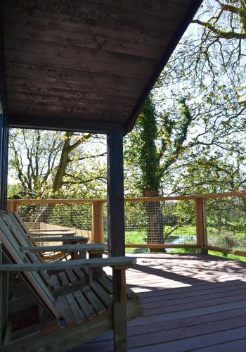 Taman di luar Cosy hideaway nestled between Aberporth & Tresaith