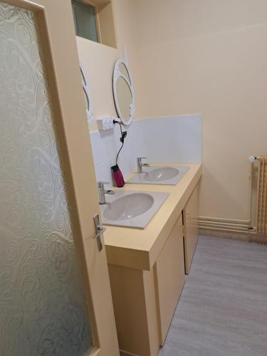 Photo de la galerie de l'établissement Gite de l'ecluse, à Chevillon