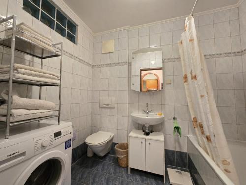 UNI - CITY - STUDIO 1a