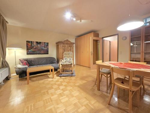 UNI - CITY - STUDIO 1a
