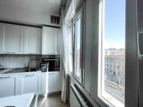 White Pearl - CityCenter - Large & Elegant Flat