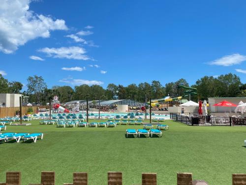 Gallery image of Camping 5 étoiles en bord de mer Valras plage in Vendres