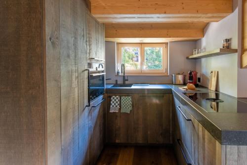 Kuchyň nebo kuchyňský kout v ubytování Chalet Myriam