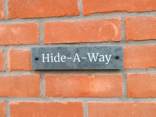 Gambar di galeri bagi Hide-A-Way di Weymouth