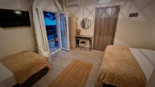 Katil atau katil-katil dalam bilik di Bamboo rooms