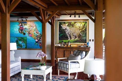 Гостиная зона в Playa Cativo Lodge