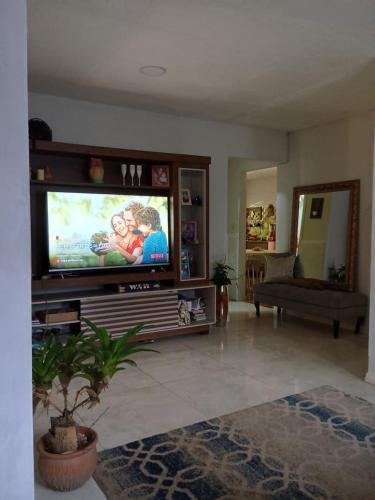 Televisyen dan/atau pusat hiburan di Casa para temporada