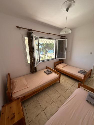 Gallery image of Tsatsalmas Rooms with Sea View II in Metamorfosi