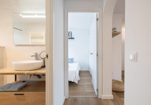 Koupelna v ubytování Orquidia by Rentallorca - Private pool and Garden