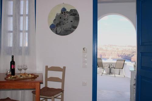 Fotografie z fotogalerie ubytování Villa Solasta #2 with jacuzzi in Santorini v destinaci Akrotiri